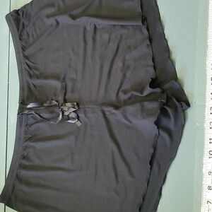 GILLIAN O'MALLEY,  black shorty PJ'S. Top is an‎ XL,  bottoms are a large.